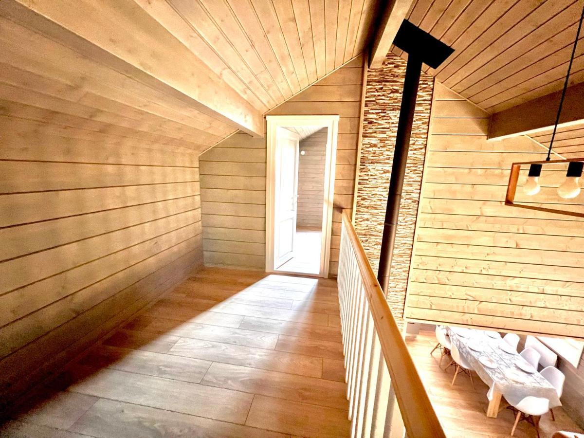 Vila Scandinavia Sîngeorgiu de Mureş エクステリア 写真